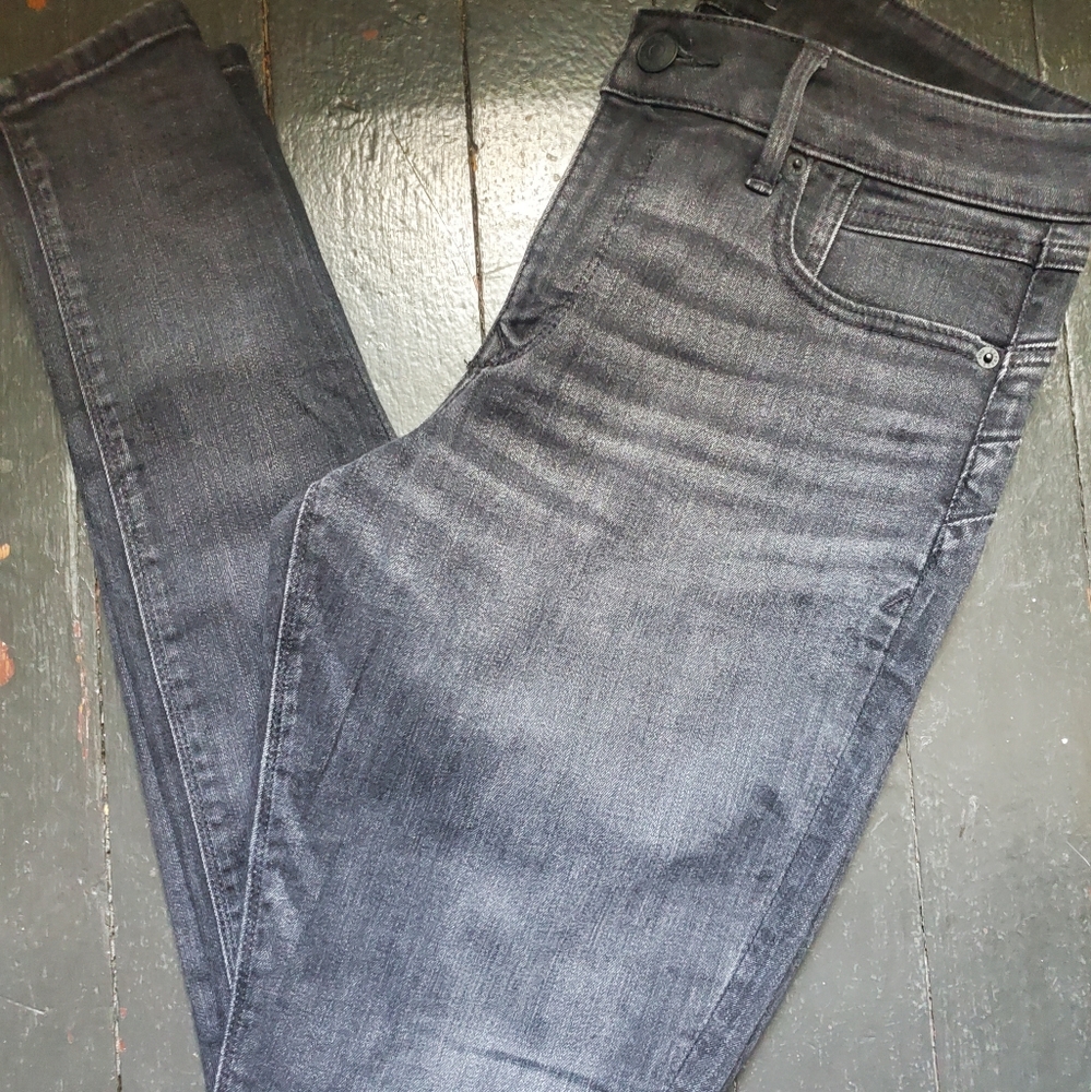 Express Perfect Curves Mid Rise Legging Jeans 8R